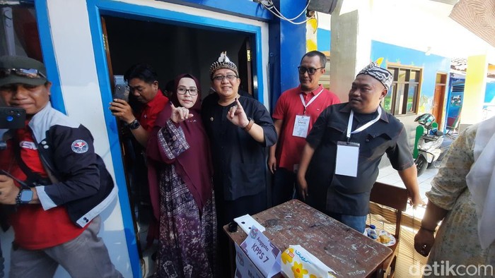 Ade sugianto Bupati Tasikmalaya berikan Hak suara di PSU Kabupaten Tasikmalaya