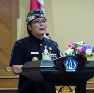 I Nyoman Giri Prasta