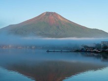 Dievakuasi Kedua Setelah Daki Lagi Fuji demi HP, Turis Ini Kena Hipotermia