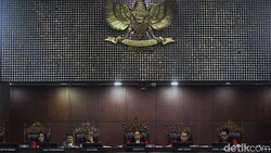 MK Putuskan PSU di Empat Lawang, Budi Antoni-Henny Bisa Ikut Pilkada