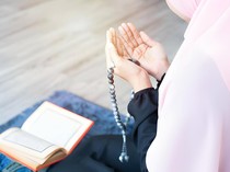 Bacaan Sholawat Asyghil  dan Keutamaannya