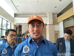 Klaim Tim ASIH Lebih Mudah Lawan Dedi Mulyadi Ketimbang Ridwan Kamil