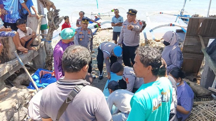 Guru PNS Ditemukan Tewas Mengambang di Pantai Banyuning Buleleng