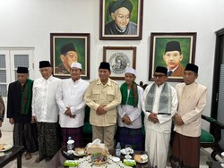 60 Kiai Pengasuh Ponpes di Mataraman Jatim Dukung Prabowo