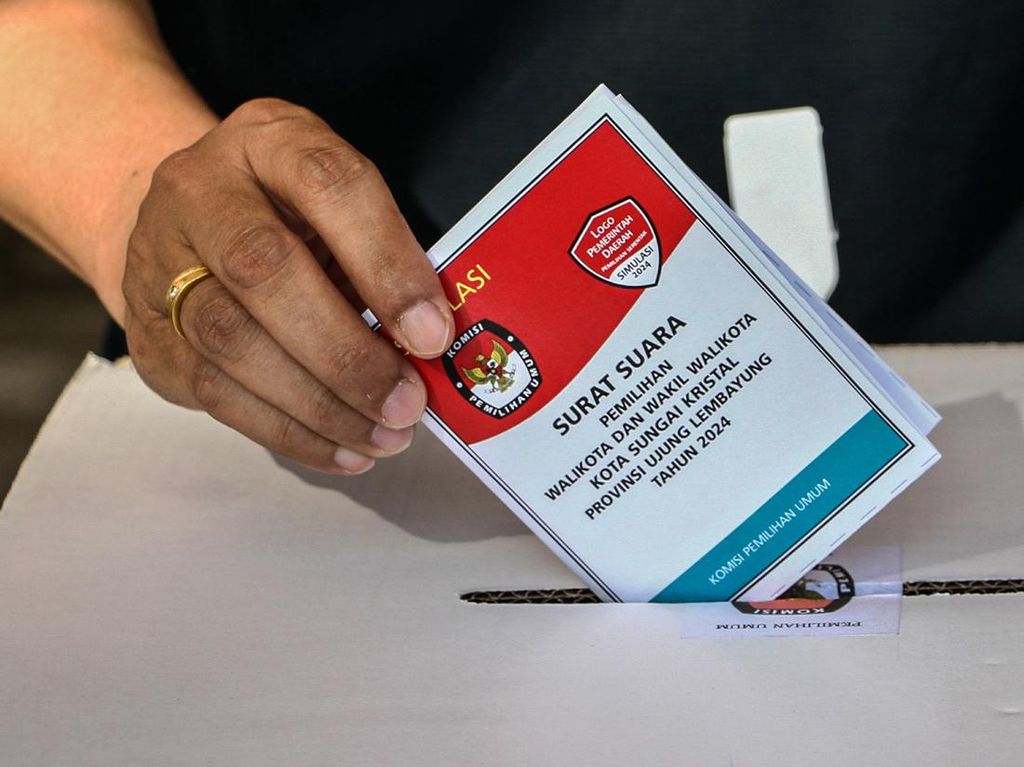 Simulasi Pemungutan Suara Pilkada di Palangka Raya