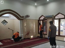 Petaka 3 Orang Dibacok di Musala Saat Salat Subuh, Mantan Sekcam Tewas